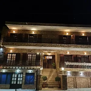 Πανσιόν φωτεινη, Ουρανούπολη